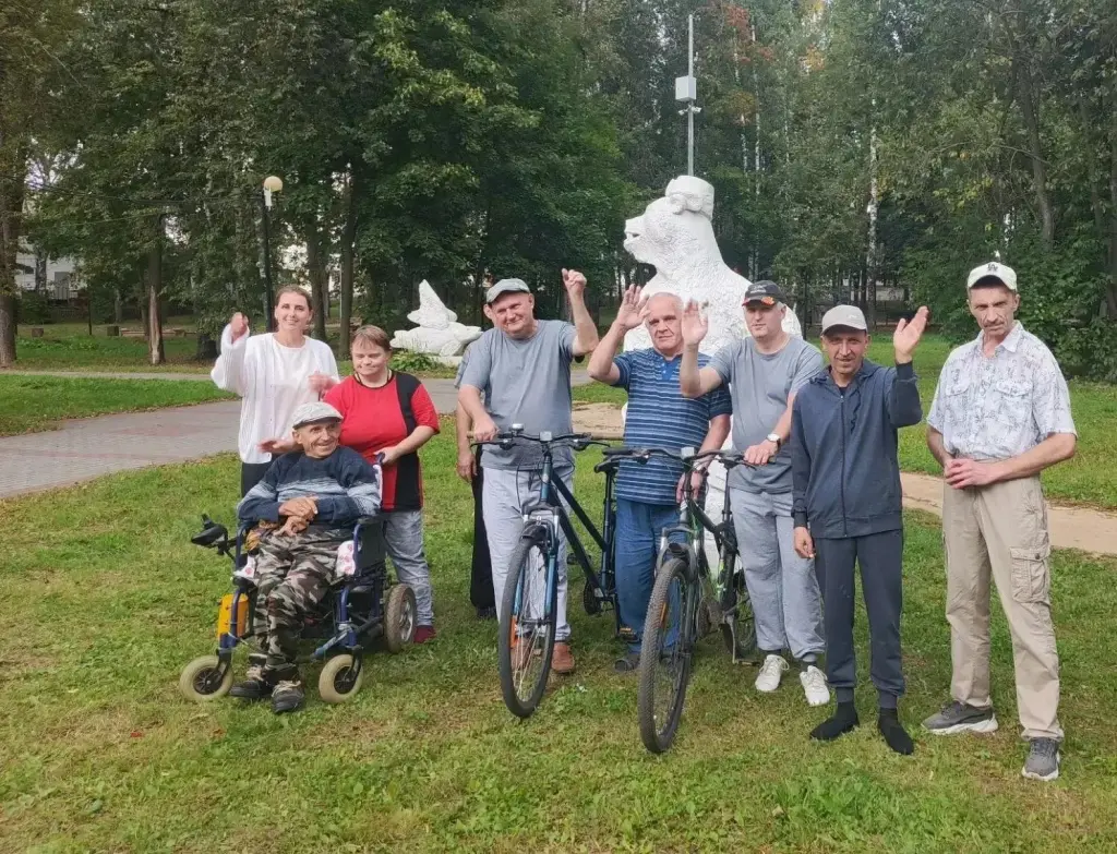«Сентябрь-первый месяц осени»