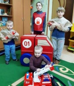 Утром, вечером и днем осторожней будь с огнем!