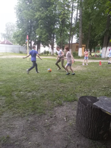 Футбол и лето.