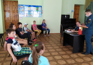 Профилактическая беседа с сотрудниками МЧС