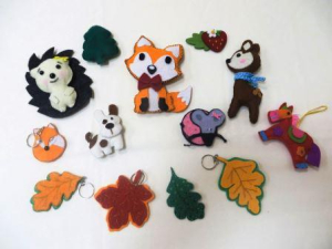 Мастер-класс "Брелок из фетра"