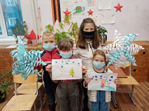 Мастер - класс по изготовлению объемной снежинки в клубе общения "Бусинка" 