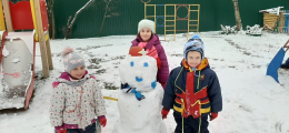 Забавный снеговичок