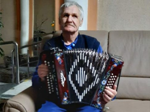 Благодаря депутату Ионову Виктору Валентиновичу у нас заиграла гармонь!!!