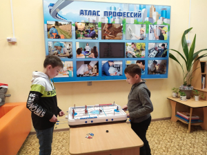 Настольный хоккей