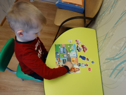 Занятия в домашнем микрореабилитационном центре.