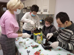 Знакомство с семенами цветочных растений
