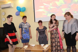 ПРАЗДНИК, ПОСВЯЩЕННЫЙ  ЖЕНЩИНАМ