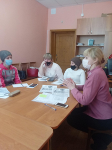 Деловая встреча с безработными женщинами