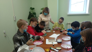Мастер-класс "Декупаж на тарелочке" с детьми реабилитационной группы "Непоседы"
