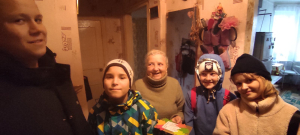 "Помоги делом"