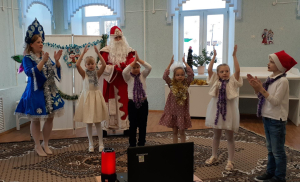 «Новый год отметим вместе – танцем, юмором и песней!»