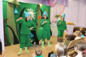 Кукольный спектакль для детей и их мам