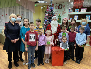 У нас в гостях Полицейский Дед Мороз
