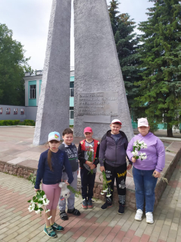 День памяти и скорби в ДРГ "Солнечные лучики"