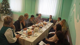 Встреча за чашкой чая