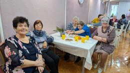 В гостях у сказки: новогоднее чудо в геронтологическом центре "Ветеран"