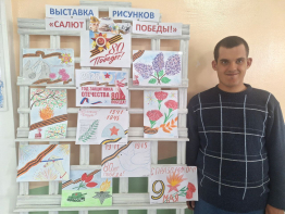 Выставка рисунков к 9 Мая "Салют Победы"