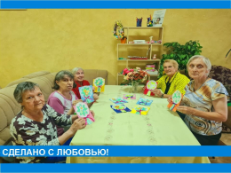 Тепло семьи в каждой открытке: мастер-класс в Суздальском доме-интернате