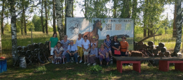 Пожилые люди посетили конно-спортивный клуб «Гармония»