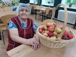 С Яблочным спасом!