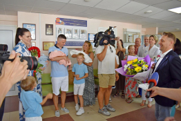 ВЫПИСКА МНОГОДЕТНОЙ МАМЫ ИЗ РОДДОМА