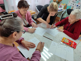 Игра "Повтори рисунок".