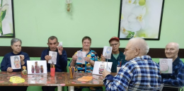 РАСПИСАЛИ РУССКУЮ МАТРЕШКУ