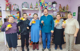 В ТВОРЧЕСКОЙ МАСТЕРСКОЙ