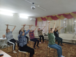 Занятия с гимнастическими палками 