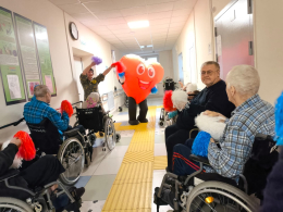 Флешмоб "Нам года не беда"