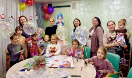 К нам приходят чудеса. Семейный МФЦ пригласил владимирцев на День рождения Деда Мороза.