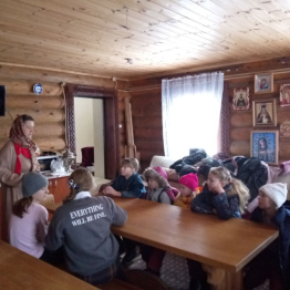 Для ребят, которые проживают в стационарном отделении для несовершеннолетних, каждое воскресенье становится особенным.