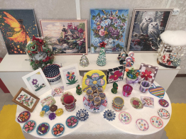 Выставка творческих работ «Капелька добра»