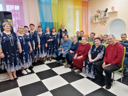 МУЗЫКАЛЬНЫЙ ПОДАРОК ОТ ВОКАЛЬНОЙ ГРУППЫ "НОВЛЯНСКИЕ ЗОРИ" И СОЛИСТОВ НОВЛЯНСКОГО СДК