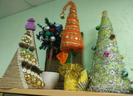 Выставка поделок «Новогодние фантазии»