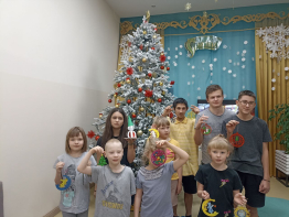 Новогодние хлопоты набирают обороты, и вместе с ними в жизнь юных жителей Суздальского района врывается атмосфера праздника и творчеств