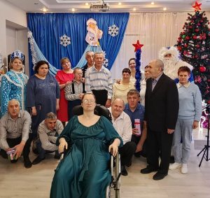 «К нам стучится Новый год»