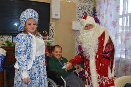 НОВОГОДНИЕ ПОДАРКИ ОТ ДЕДА МОРОЗА И СНЕГУРОЧКИ