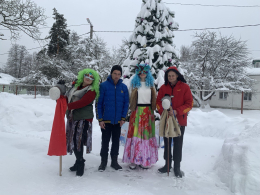 Колядки в учреждении: Праздничное настроение и добрые пожелания!