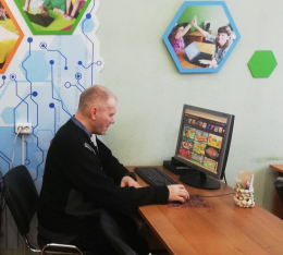 «Компьютерный досуг: забота и развитие для старшего поколения»