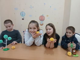 МАСТЕР-КЛАСС «ИГРУШКА ИЗ ПОМПОНОВ»