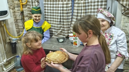 "Серебряные волонтеры" провели масленичный мастер класс