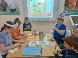 ВЕСНУ ВСТРЕЧАЕМ, ПТИЦ ПРИВЕЧАЕМ