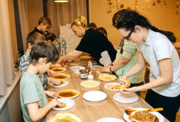 Мы без дела не сидим, не скучаем! 