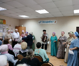 Все на свете начинается с женщин: Суздаль отметил праздник с душой