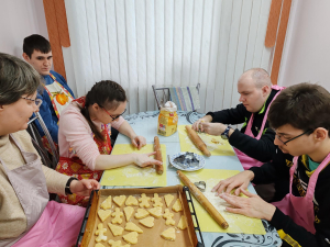 Печем печенье для мамы