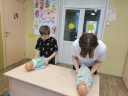 Конкурсная программа " А ну-ка, девочки!"