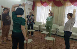 Физкультура с гимнастическими палками