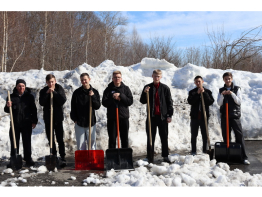 Студенческий десант против сугробов